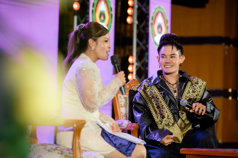 กิจกรรมเสวนาศิลปวัฒนธรรมท้องถิ่น SOFT POWER กับ เก่ง ธชย ประทุมวรรณ